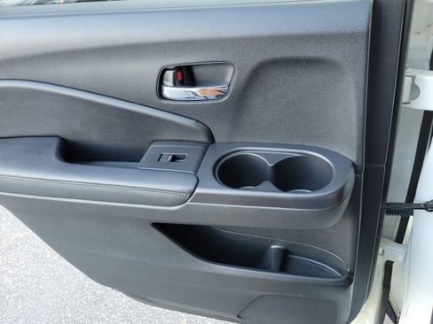 Used 2018 Honda Pilot EX image 18