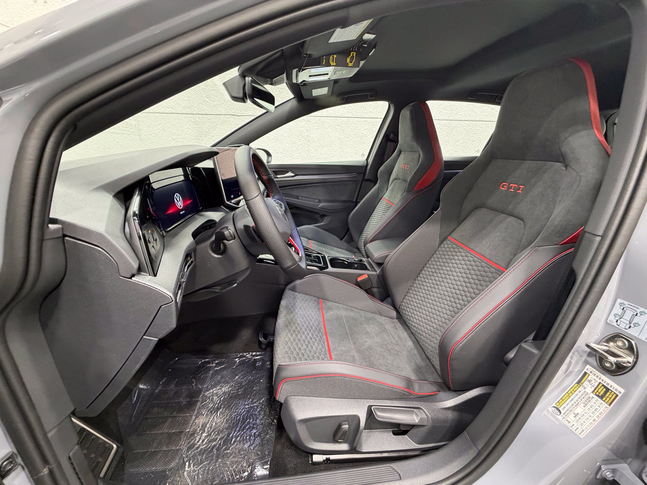 New 2026 Volkswagen GTI SE FWD image 21
