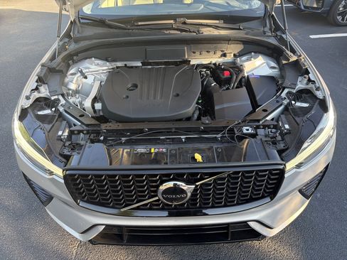 Used 2024 Volvo XC60 B5 Plus w/ Protection Package Premier AWD/4WD image 36
