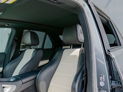 Used 2023 Mercedes-Benz GLE 580 4MATIC image 12