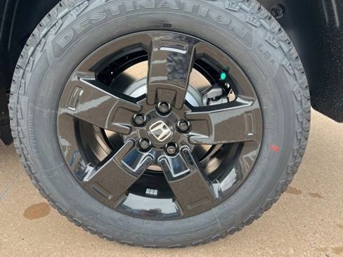New 2026 Honda Ridgeline Black Edition image 6