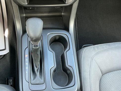 Certified 2022 Chevrolet Colorado W/T w/ WT Convenience Package image 9