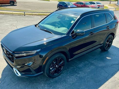 Used 2023 Honda CR-V Sport Touring image 4