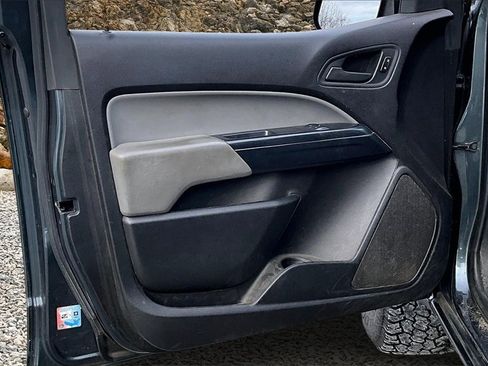 Used 2015 Chevrolet Colorado W/T image 15