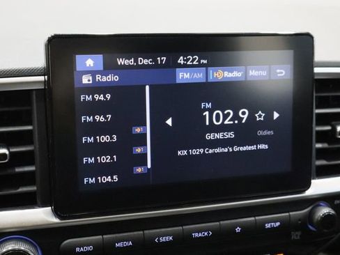 Used 2024 Hyundai Venue SEL image 27