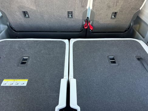 New 2025 Volkswagen ID. Buzz Pro S Plus image 14