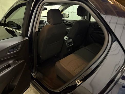 Used 2021 Chevrolet Equinox LT FWD image 25