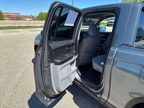 Used 2017 Honda Ridgeline RTL-E image 40