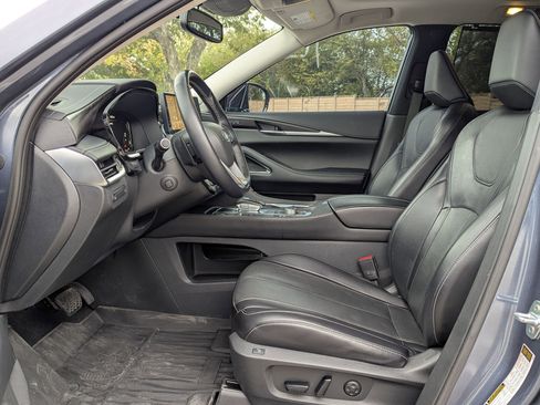 Used 2022 INFINITI QX60 Sensory w/ Cargo Package image 10