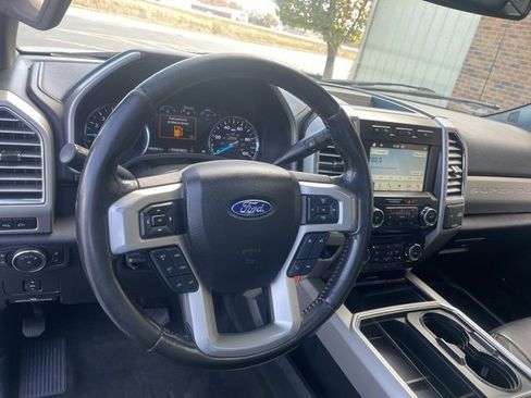 Used 2017 Ford F250 Lariat w/ Lariat Value Package image 32