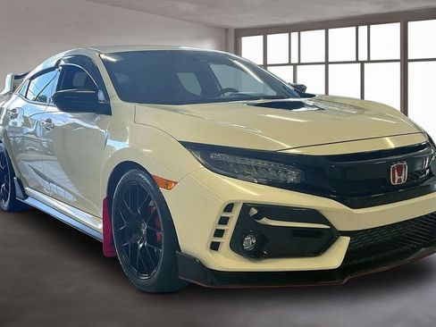Used 2019 Honda Civic Type R image 3