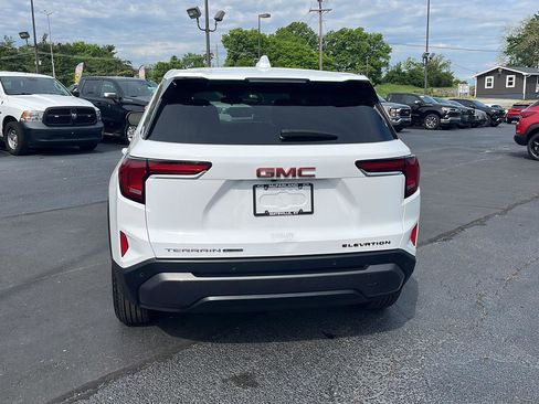 Used 2025 GMC Terrain Elevation AWD/4WD image 4