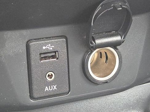 Used 2018 Nissan Rogue Sport SL w/ SL Premium Package image 19