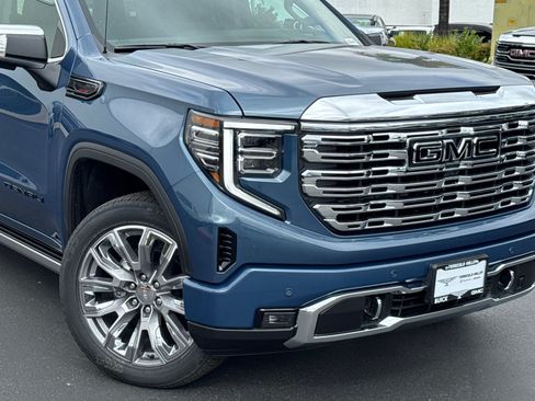 Used 2026 GMC Sierra 1500 Denali AWD/4WD image 3