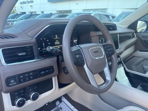 Used 2024 GMC Yukon Denali image 14