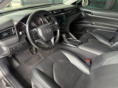 Used 2019 Toyota Camry XSE FWD image 15