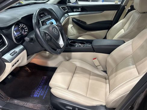 Used 2016 Nissan Maxima 3.5 SL FWD image 5