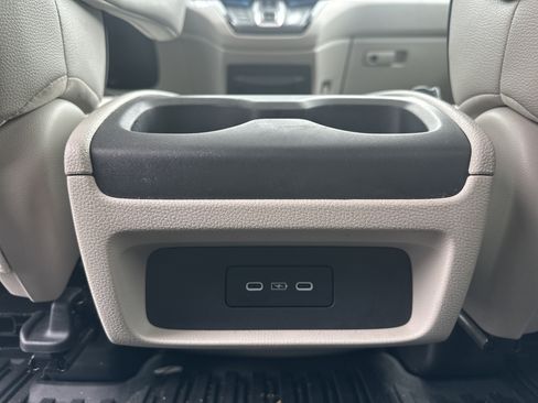 Certified 2026 Honda Odyssey Touring image 17