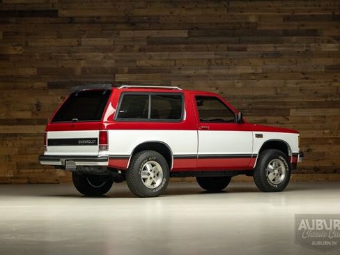 Used 1986 Chevrolet S10 Pickup 4WD image 5