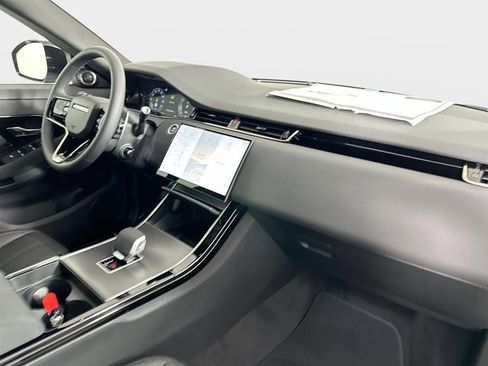 Used 2026 Land Rover Range Rover Evoque S image 31