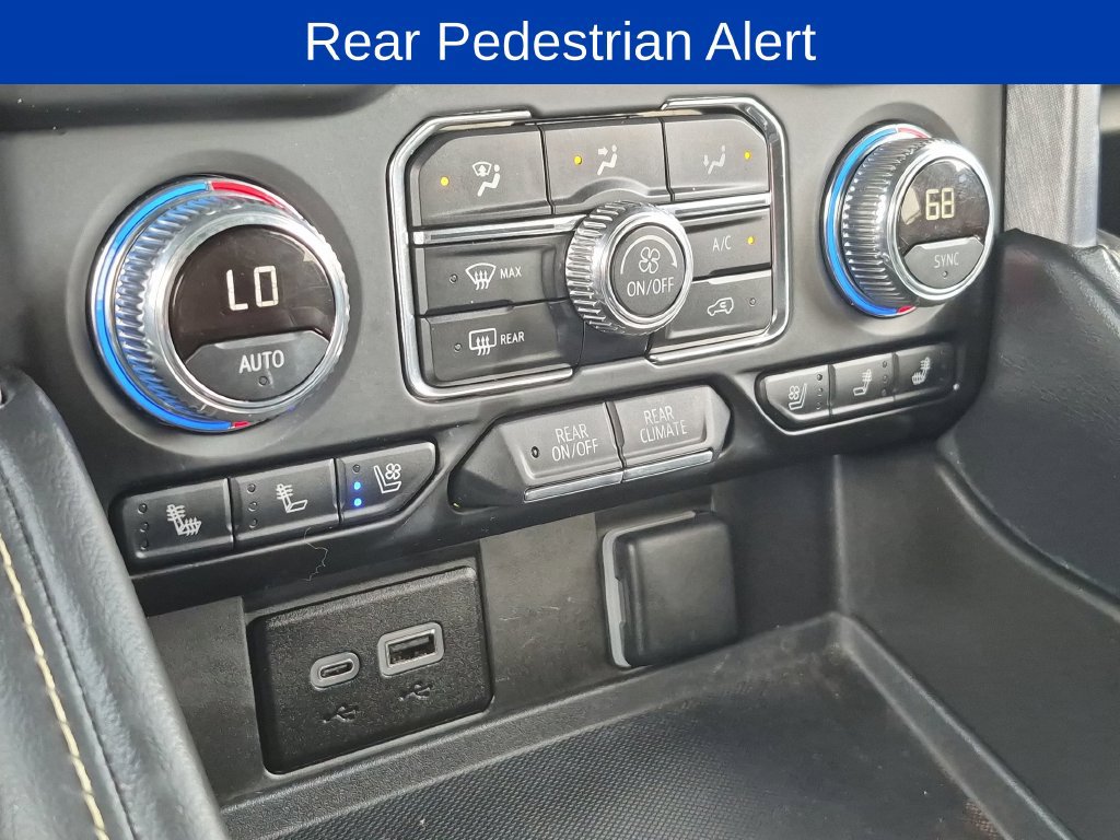 Used 2024 GMC Yukon XL SLT w/ SLT Luxury Package AWD/4WD image 33