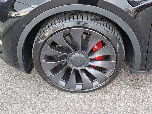 Used 2020 Tesla Model Y Performance image 6