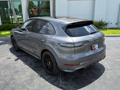 Used 2021 Porsche Cayenne GTS AWD/4WD image 15