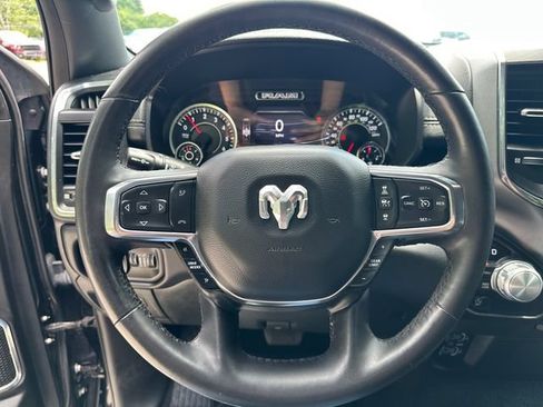 Used 2025 RAM 1500 Laramie AWD/4WD image 32
