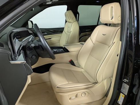 Certified 2024 Cadillac Escalade Premium Luxury AWD/4WD image 17