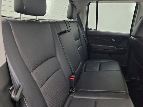 Used 2017 Honda Ridgeline RTL image 19