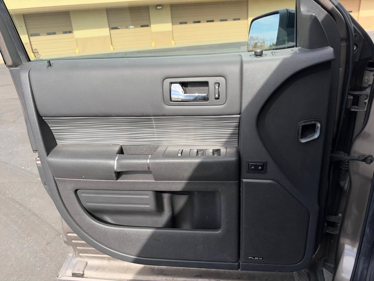 Used 2019 Ford Flex SEL w/ Equipment Group 202A FWD image 12