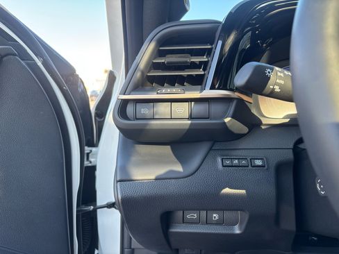 Used 2025 Toyota Crown Platinum image 16