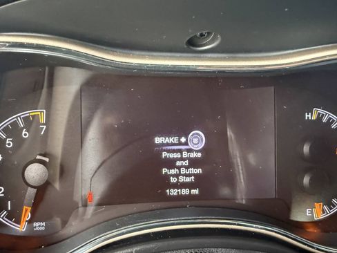 Used 2016 Jeep Grand Cherokee Limited RWD image 12