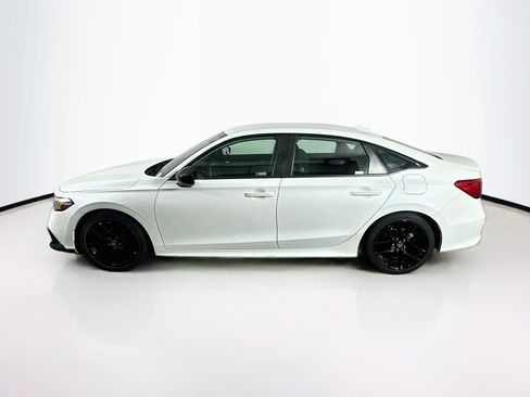 Used 2023 Honda Civic Sport image 4