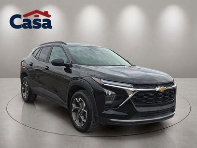 Used 2025 Chevrolet Trax LT w/ Driver Confidence Package