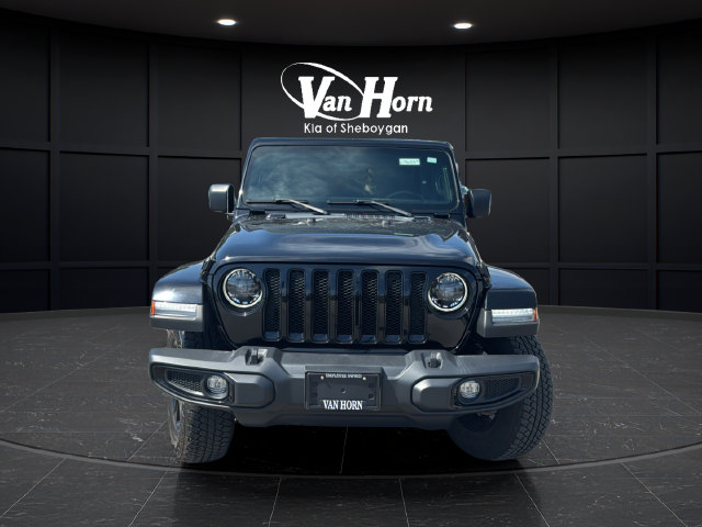 Used 2023 Jeep Wrangler Unlimited Sahara AWD/4WD image 2