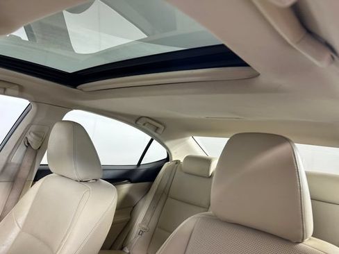 Used 2014 Lexus ES 350 w/ Premium Package FWD image 13