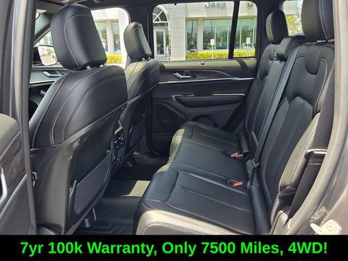 Certified 2025 Jeep Grand Cherokee Limited w/ Luxury Tech Group II AWD/4WD image 11