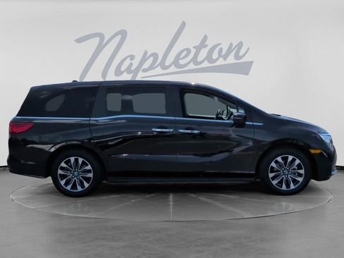 Used 2024 Honda Odyssey EX-L image 4