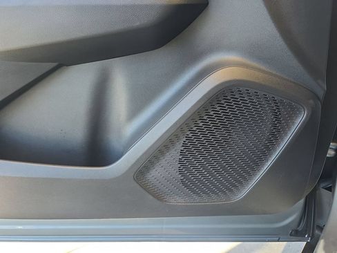 Used 2024 Chevrolet Equinox EV RS FWD image 25