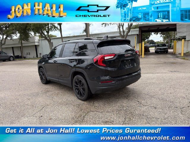 Used 2022 GMC Terrain SLE w/ Driver Convenience Package FWD image 6