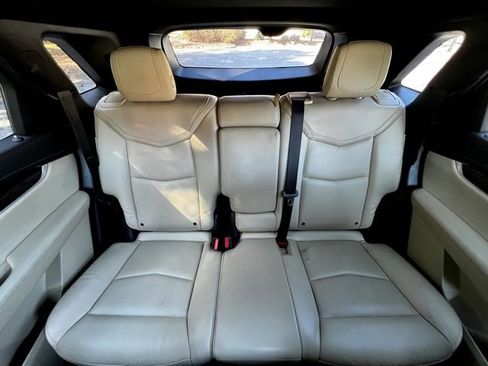 Used 2017 Cadillac XT5 Luxury w/ Driver Awareness Package image 27