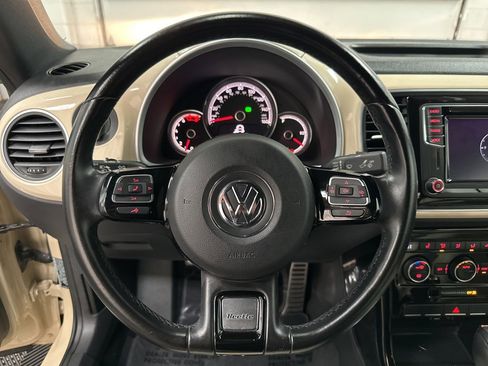 Used 2019 Volkswagen Beetle 2.0T SE image 20