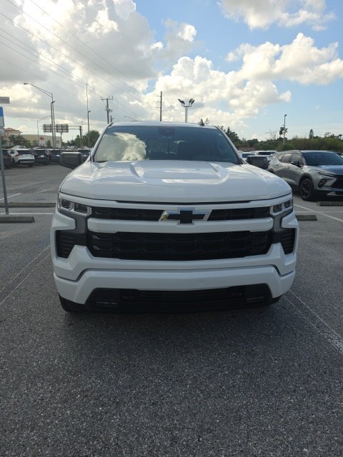 Used 2024 Chevrolet Silverado 1500 RST w/ Convenience Package II AWD/4WD image 2