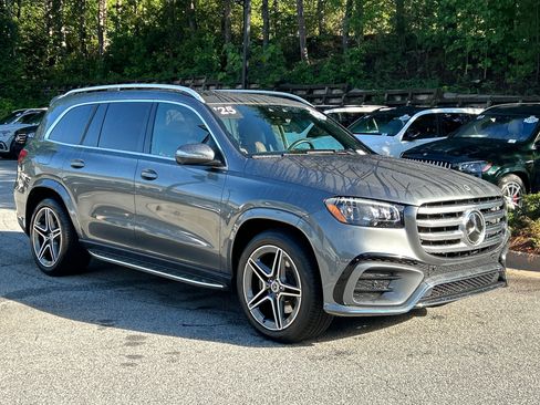 Certified 2025 Mercedes-Benz GLS 450 4MATIC image 4