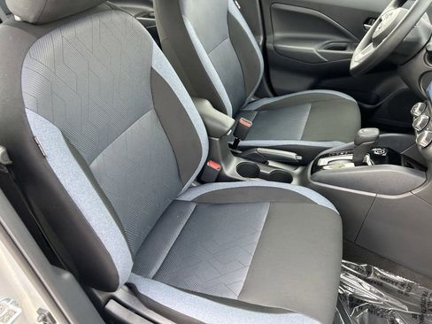 New 2025 Nissan Versa SV w/ Trunk Package image 10