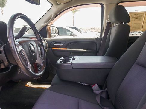 Used 2013 Chevrolet Tahoe LS w/ Convenience Package RWD image 17