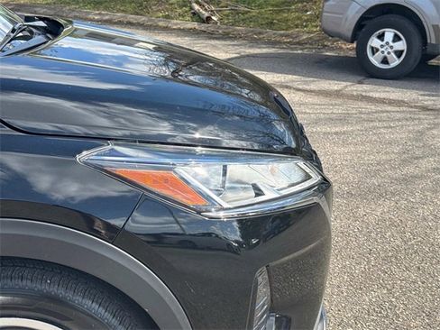 Certified 2024 Nissan Kicks S image 11