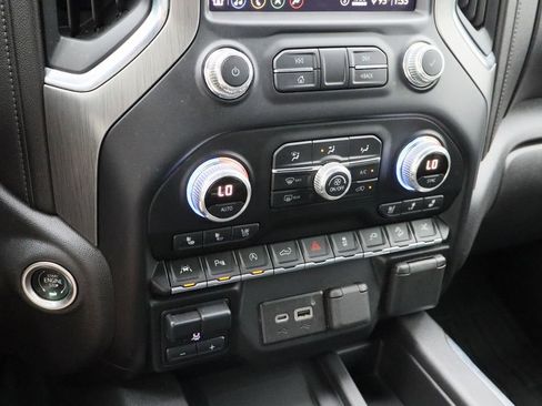 Certified 2020 GMC Sierra 1500 Denali w/ Denali Ultimate Package AWD/4WD image 19