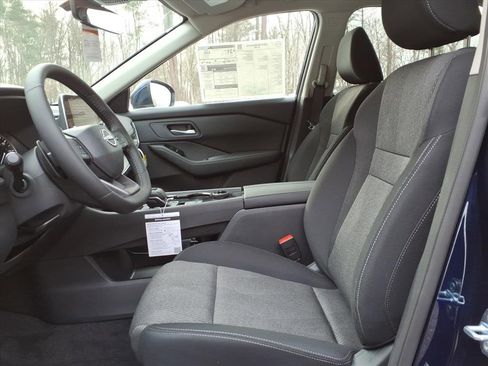 New 2026 Nissan Rogue SV w/ Cold Weather Package image 9